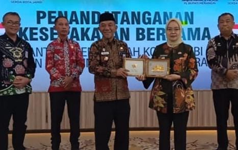 Pj Bupati Merangin Tandatangani MoU dengan Pemkot Jambi Tentang Pengembangan Pembangunan Potensi Daerah