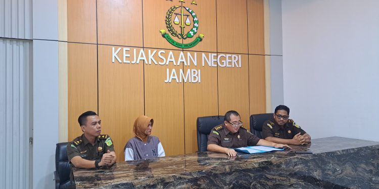 Tim Kejaksaan Tinggi Jambi Tangkap DPO Penganiayaan Anak