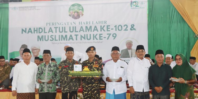 Peringatan Harlah NU ke-102 dan Muslimat NU ke-79, Bupati Tanjab Barat Serukan Sinergi untuk Indonesia Maslahat