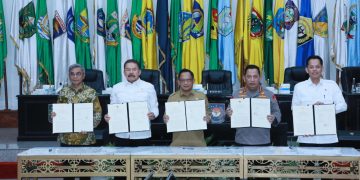 Mendagri Tanda Tangani Kerja Sama Pengawasan Penyelenggaraan Perizinan di Daerah 