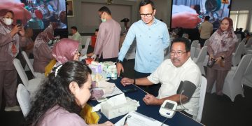 Wamendagri Bima Arya: Tidak Ada Catatan Khusus Hasil Pemeriksaan Kesehatan Kepala Daerah Terpilih di Hari Pertama