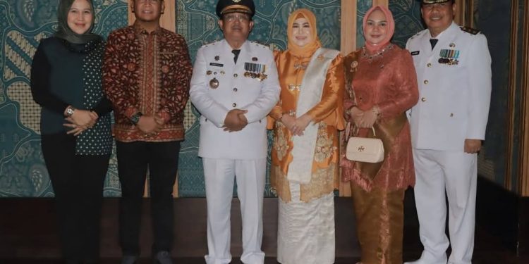 Presiden Prabowo Lantik Anwar Sadat dan Katamso sebagai Bupati dan Wakil Bupati Tanjung Jabung Barat