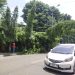 Secara tiba-tiba Pohon Roboh di dekat Jembatan Layang Kabupaten Merangin, Menimpa  Mobil dan Menghalangi Jalan