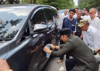 Mobil Dinas dipasang Stikter, Bupati Merangin M Syukur : Mobil Dinas Bukan Mobil Pribadi