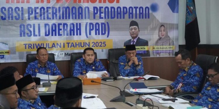 Pimpin Rapat Evaluasi Realisasi PAD, Bupati Merangin : Daerah Harus Bisa Cari Duit, Bukan Menghabiskan