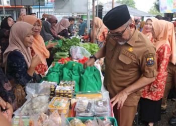 Sekda Sudirman: Bazar Ramadhan Bantu Masyarakat Penuhi Kebutuhan Pokok
