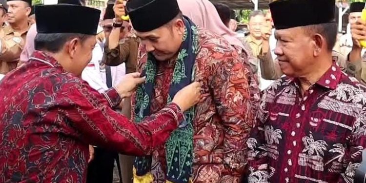 Bupati Merangin H M Syukur Disambut Secara Adat