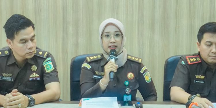 Kejati Sumatera Selatan Tahan 2 Orang Tersangka Kasus Korupsi Pengadaan Tanah Tol Betung-Tempino Jambi 2024