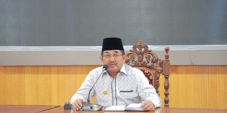 Bupati Tanjab Barat Pimpin Rapat Tindak Lanjuti Instruksi Presiden Terkait Pembentukan Satgas Penanganan Sampah Nasional