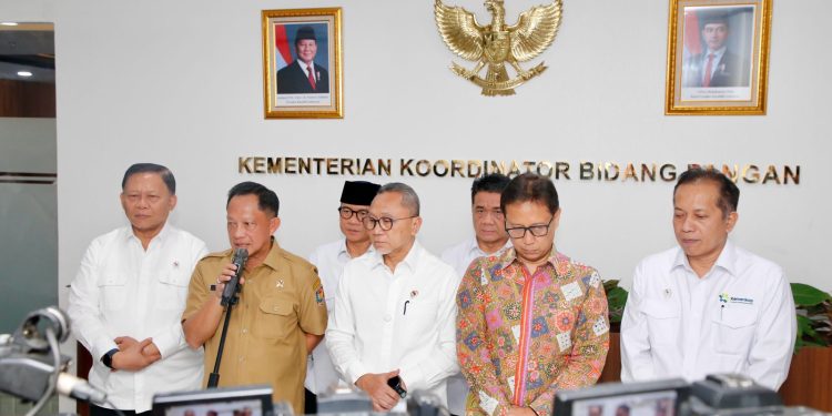 Mendagri Tekankan Bupati dan Wali Kota Berperan Penting dalam Pembentukan Koperasi Desa Merah Putih 