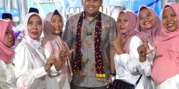 Bupati Merangin H M Syukur Launching Sekolah Lansia Tangguh Kecamatan Bangko, Emak-Emak Antusias 