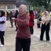 Senam Lansia dilaunching, Warga Antusias Ikuti Senam dipandu Hesnidar Haris beserta Istri Bupati dan Wabup Merangin