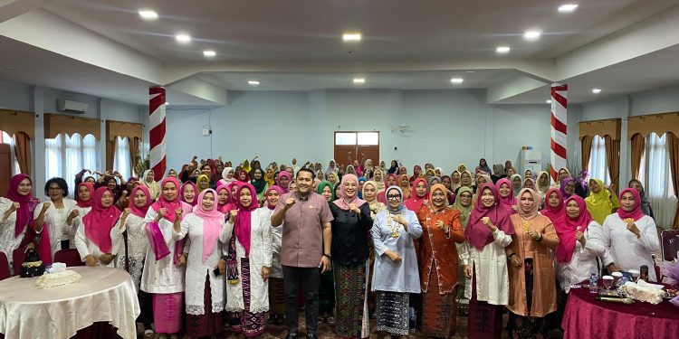 Peringati Hari Kartini, Bupati Merangin :  Ibu-ibu DW-P dan TP PKK Sudah Punya Peran Bangun Merangin