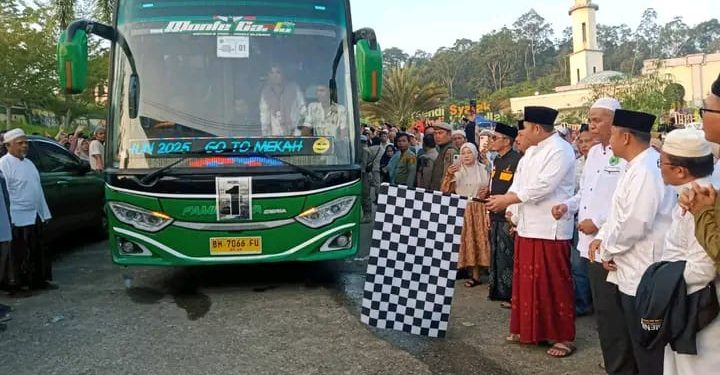 Bupat H M Syukur Melepas 197 CJH Merangin Kloter 20 