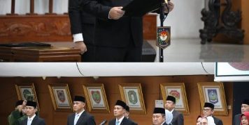 Sekjen Kemendagri Lantik Pejabat Pimpinan Tinggi Pratama, Tekankan Pentingnya Terobosan dan Ide Kreatif