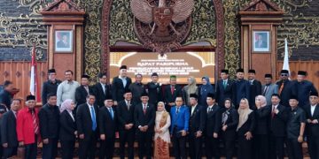 DPRD Provinsi Jambi Gelar Paripurna Pelantikan Samsul Riduan Sebagai Waka DPRD