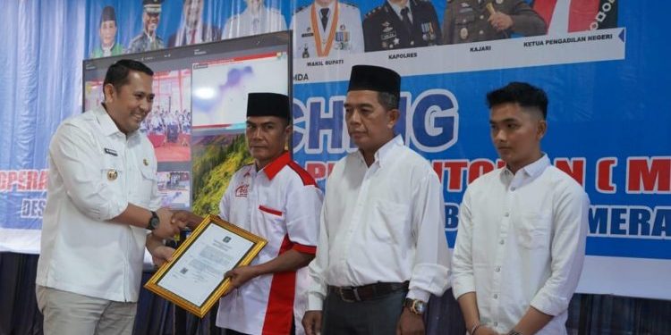 Bupati H M Syukur ikut Saksikan Peluncuran Kopdeskel Merah Putih oleh Presiden Prabowo 