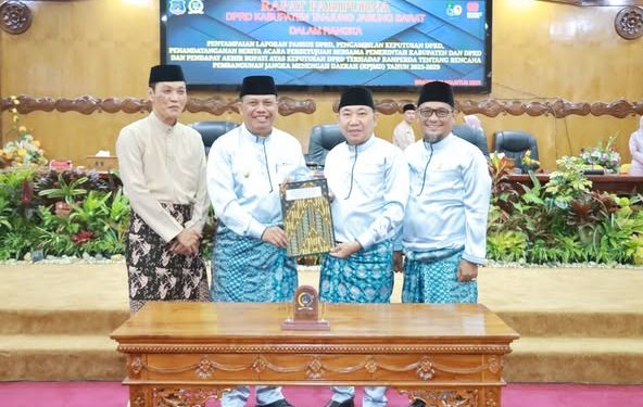 Wabup Katamso Hadiri Rapat Paripurna Ke-IV DPRD Kabupaten Tanjung Jabung Barat