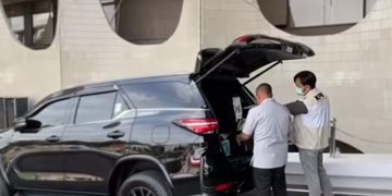 KPK Lakukan Penggeledahan di Kantor Gubernur Riau