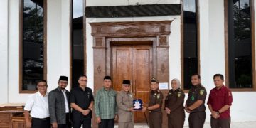 Ketua DPRD Muaro Jambi Terima Kunjungan Kajari Baru