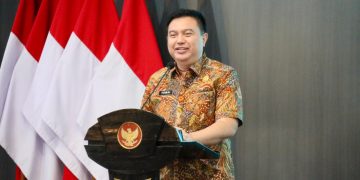 Di Pelantikan APDESI, Sekjen Kemendagri Kembali Ingatkan Pentingnya Bekerja untuk Masyarakat 