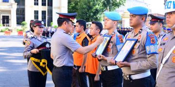 Polda Jambi Gelar Upacara PTDH, Empat Personel Diberhentikan Tidak Dengan Hormat 