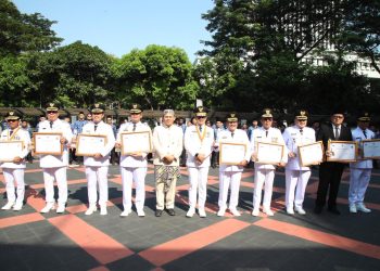 Peringatan Hari Otonomi Daerah, Wamendagri Bima Dorong Tata Kelola Pemerintahan Efektif dan Efisien. Ini Daftar Pemda Terima Penghargaan  