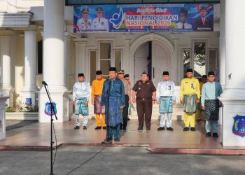 Wabup Katamso Pimpin Upacara Hardiknas 2026, Tegaskan Komitmen Pendidikan Bermutu untuk Semua