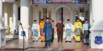 Wabup Katamso Pimpin Upacara Hardiknas 2026, Tegaskan Komitmen Pendidikan Bermutu untuk Semua