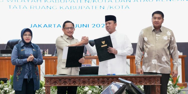 Menteri ATR/Kepala BPN dan Mendagri Keluarkan Surat Edaran, Integrasikan LP2B ke Dalam RTRW dan RDTR