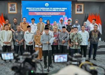 Menteri dan Wamen Desa PDT Bertemu Sepuluh Asosiasi Desa Dukung Program MBG dan KDMP