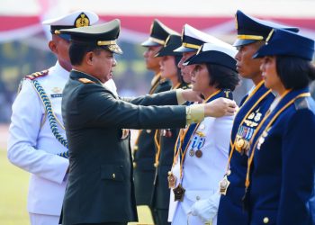 Panglima TNI Lantik 1.737 Perwira Remaja TNI di Magelang