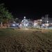 Lampu Hias dan Jam di Taman Kota Bangko Kabupaten Merangin sudah Hidup, Anak-Anak Asik Bermain