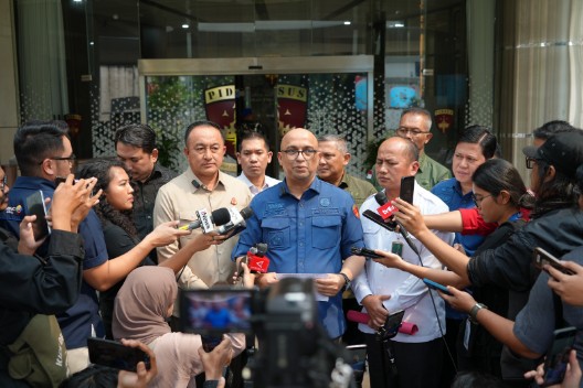 JAMPIDSUS Kejagung Limpahkan Berkas Penyidikan ke JAM PIDMIL Kasus Pidana Korupsi Prajurit TNI Aktif Terlibat Program MBG