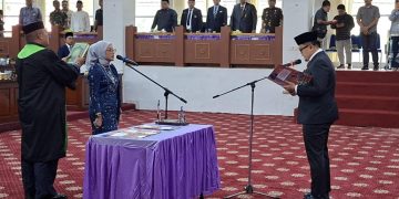 Wikhe Efrilla dilantik Menjadi Anggota PAW DPRD Merangin dari Partai Nasdem,  Wabup A. Khafidh Semoga Amanah Menjalankan Tugas