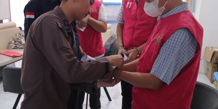 Kejati Jambi Terima Penyerahan Tersangka dan Barang Bukti Kasus Korupsi DAK Fisik SMK di Dinas Pendidikan Provinsi Jambi