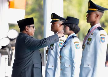Mendagri Tito Dampingi Presiden Prabowo Lantik 1.204 Pamong Praja Muda IPDN 