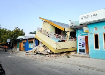 Gempa Bumi Magnitudo 7,7 di NTT, 47 Meninggal dan Lebih 5.000 Warga Bertahan di Pengungsian