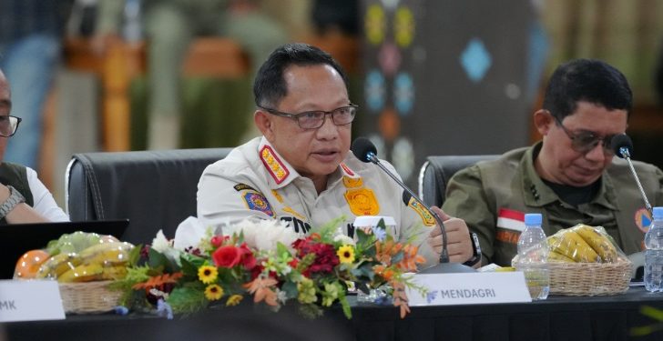 Mendagri Pastikan Penanganan Pascagempa NTT Fokus Pulihkan Layanan Dasar dan Percepat Pendataan