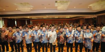 Hadir di Seminar Rakernas ADKASI, Wamendagri Bima Arya Ajak DPRD “Naik Kelas”, Kawal APBD agar Lebih Produktif