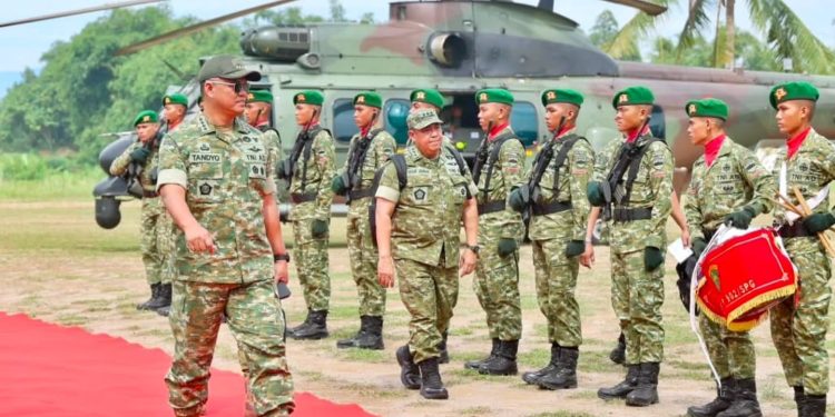Wakil Panglima TNI bersama Menteri Pertahanan Sjafrie Tinjau Kesiapan Yonif TP di Sumatera Utara