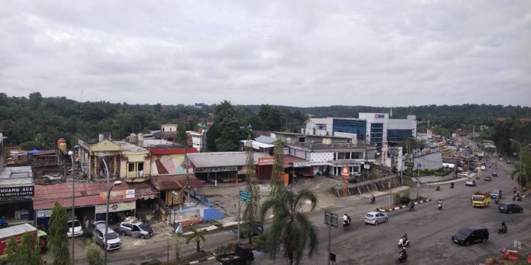 Hujan Mengguyur Kota Bangko Kabupaten Merangin